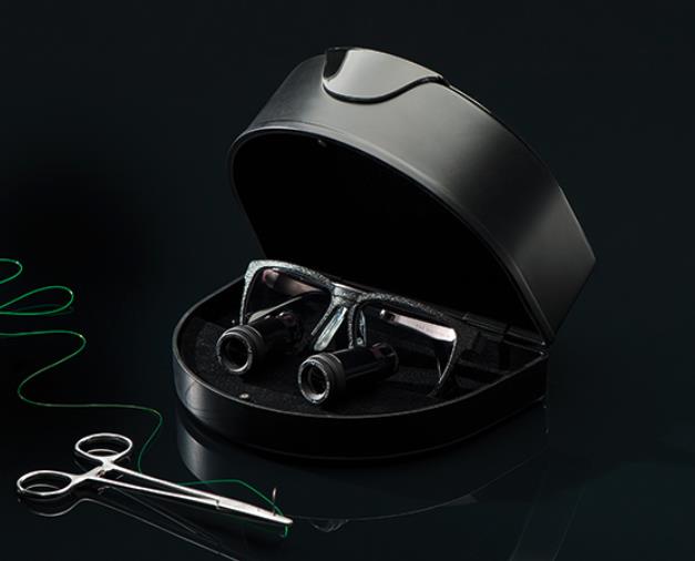 Lupy zabiegowe Univet s.r.l. BLACK Edition