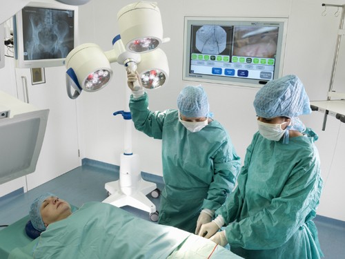 Lampy operacyjne potrójne Brandon-Medical Galaxy HD-LED